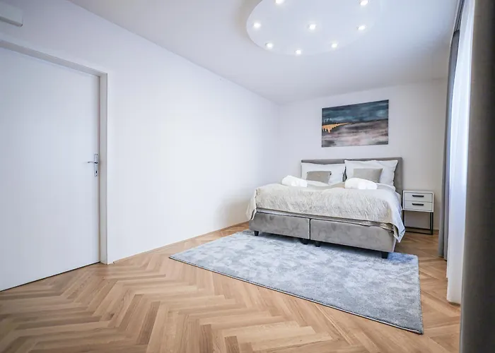 Apartament 3 Bdr - Serenity, Right Near Vienna's Old *