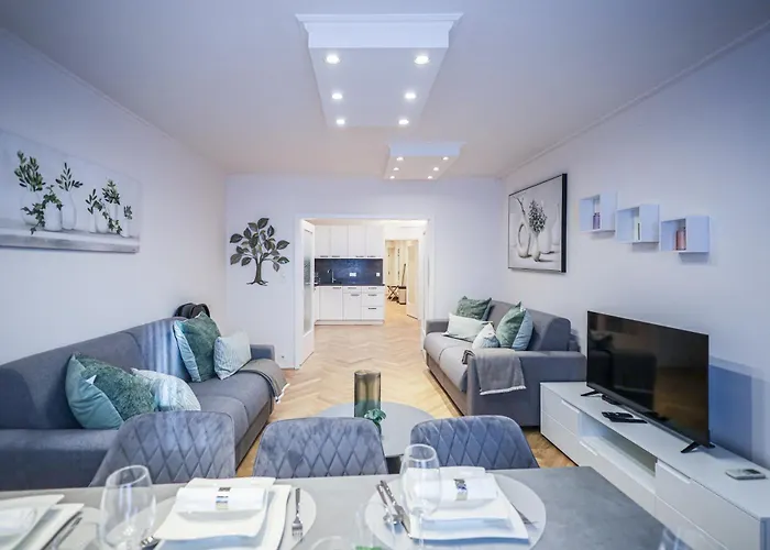 3 Bdr - Serenity, Right Near Vienna's Old